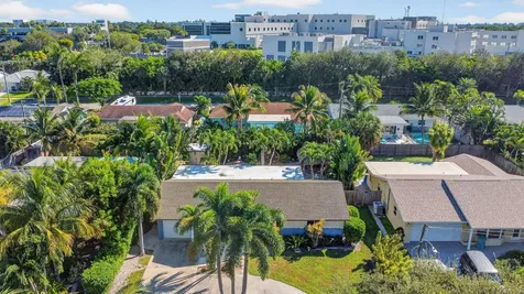 2630 SW 5th Street Boynton Beach FL 33435
