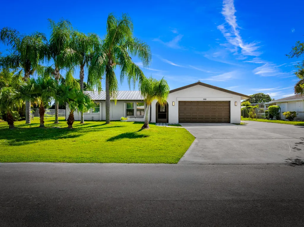 388 SE Tranquilla Avenue Port St Lucie FL 34983
