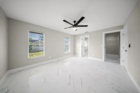 388 SE Tranquilla Avenue Port St Lucie FL 34983
