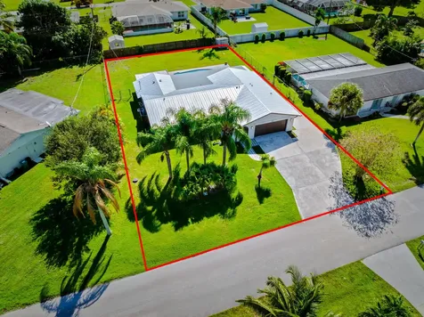 388 SE Tranquilla Avenue Port St Lucie FL 34983