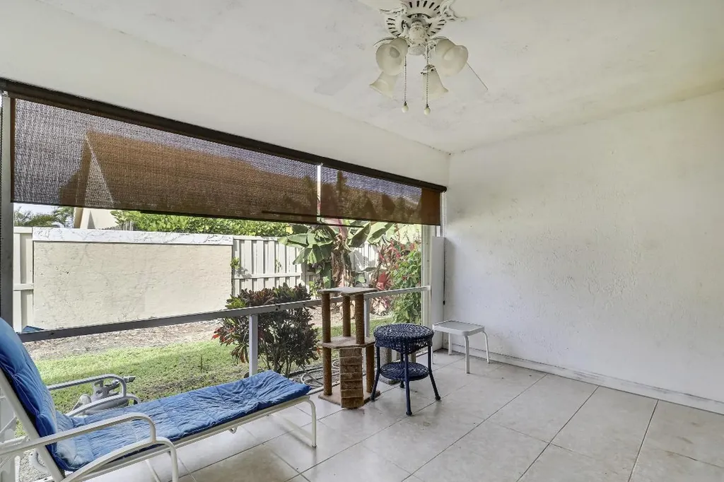 146 Moccasin Trail S Jupiter FL 33458
