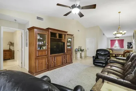 146 Moccasin Trail S Jupiter FL 33458