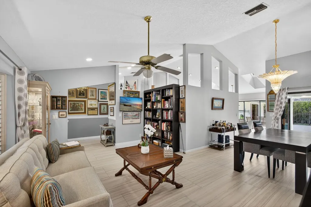 13 Saint Giles Road Palm Beach Gardens FL 33418