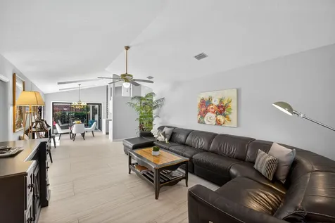 13 Saint Giles Road Palm Beach Gardens FL 33418