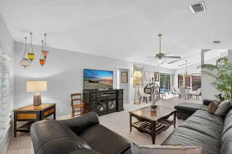 13 Saint Giles Road Palm Beach Gardens FL 33418