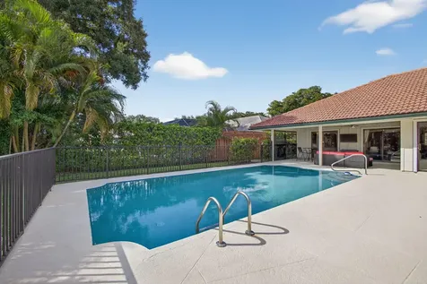 13 Saint Giles Road Palm Beach Gardens FL 33418