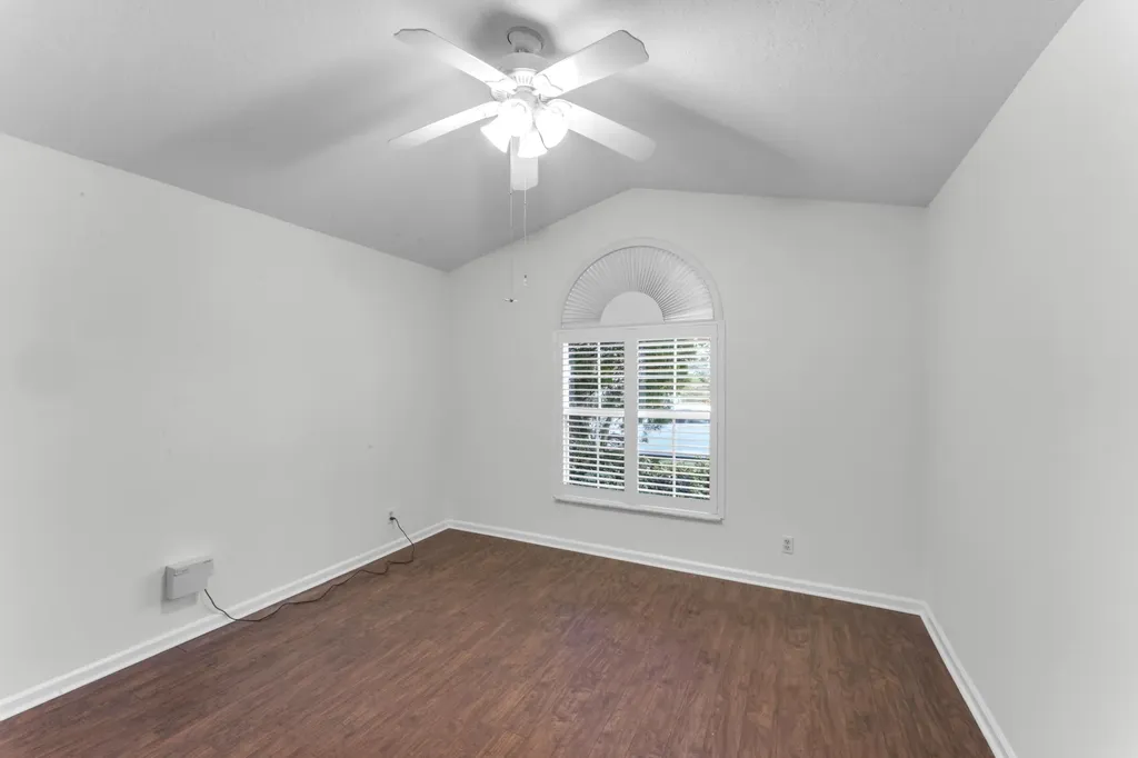 2705 Pointe Circle Greenacres FL 33413