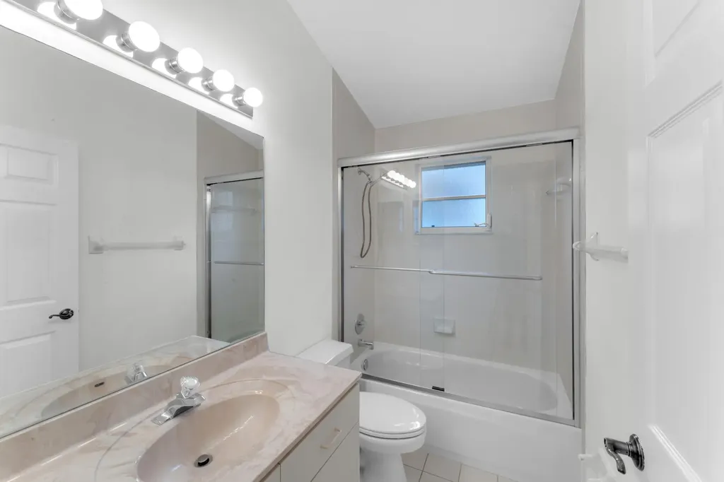 2705 Pointe Circle Greenacres FL 33413