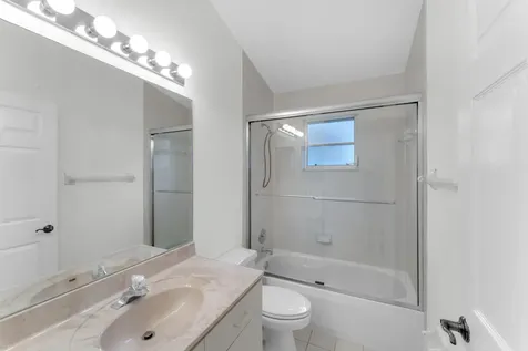 2705 Pointe Circle Greenacres FL 33413