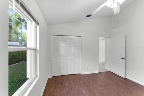 2705 Pointe Circle Greenacres FL 33413