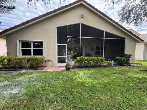 2705 Pointe Circle Greenacres FL 33413