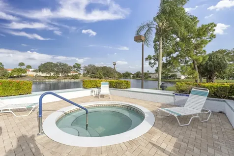 2705 Pointe Circle Greenacres FL 33413