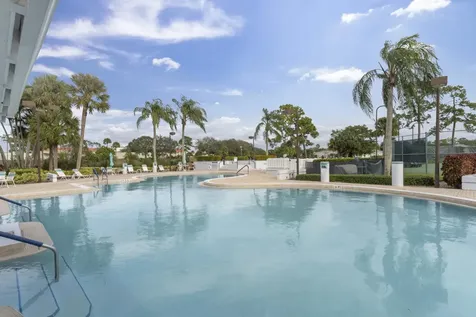 2705 Pointe Circle Greenacres FL 33413