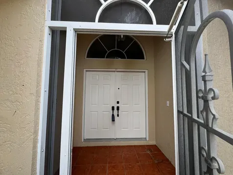 2705 Pointe Circle Greenacres FL 33413