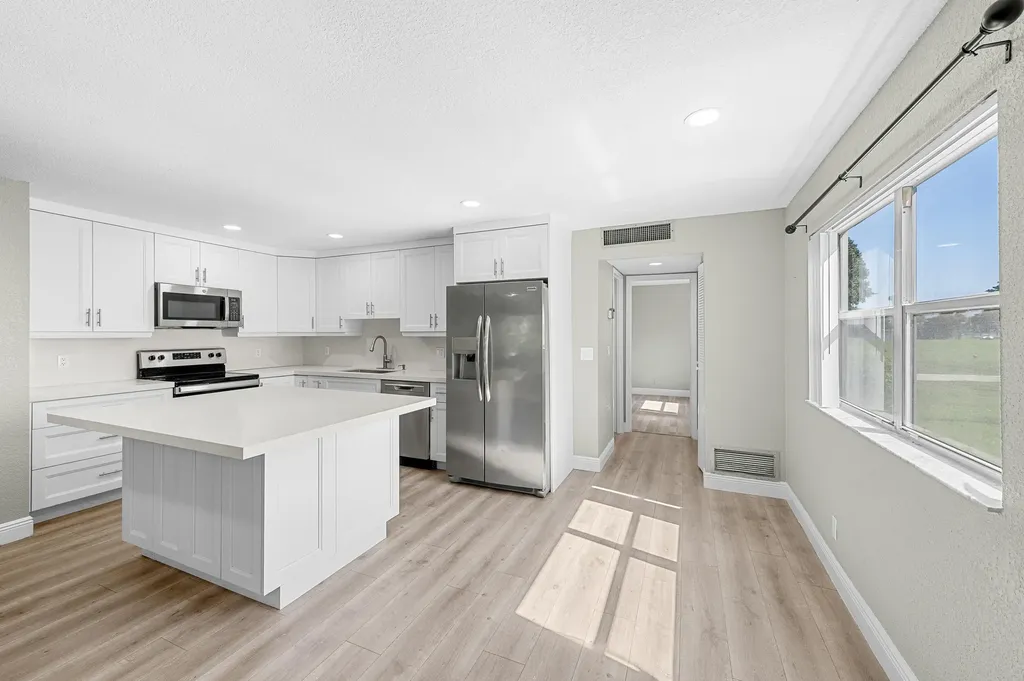 106 Tuscany B Delray Beach FL 33446