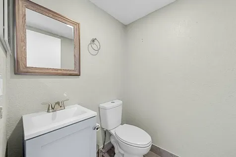 106 Tuscany B Delray Beach FL 33446