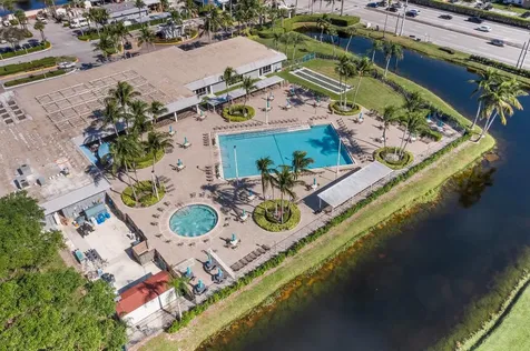 106 Tuscany B Delray Beach FL 33446