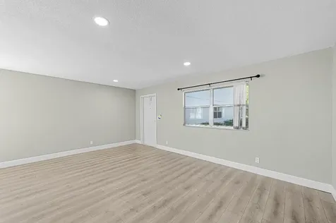106 Tuscany B Delray Beach FL 33446