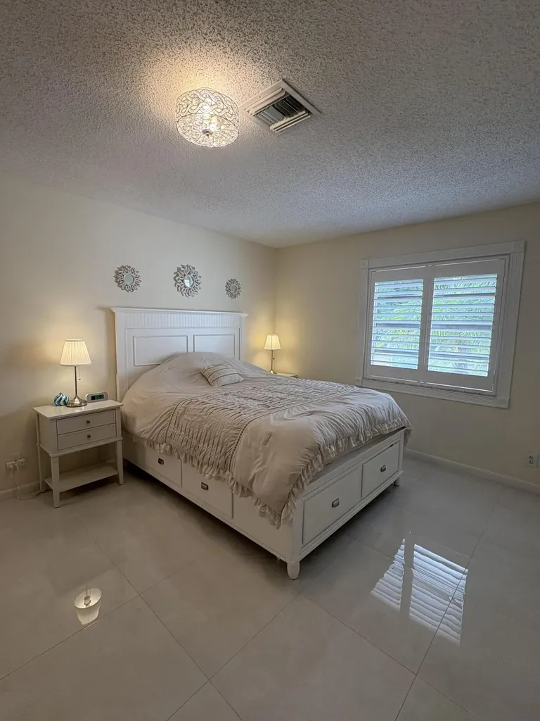 13782 Via Flora Delray Beach FL 33484