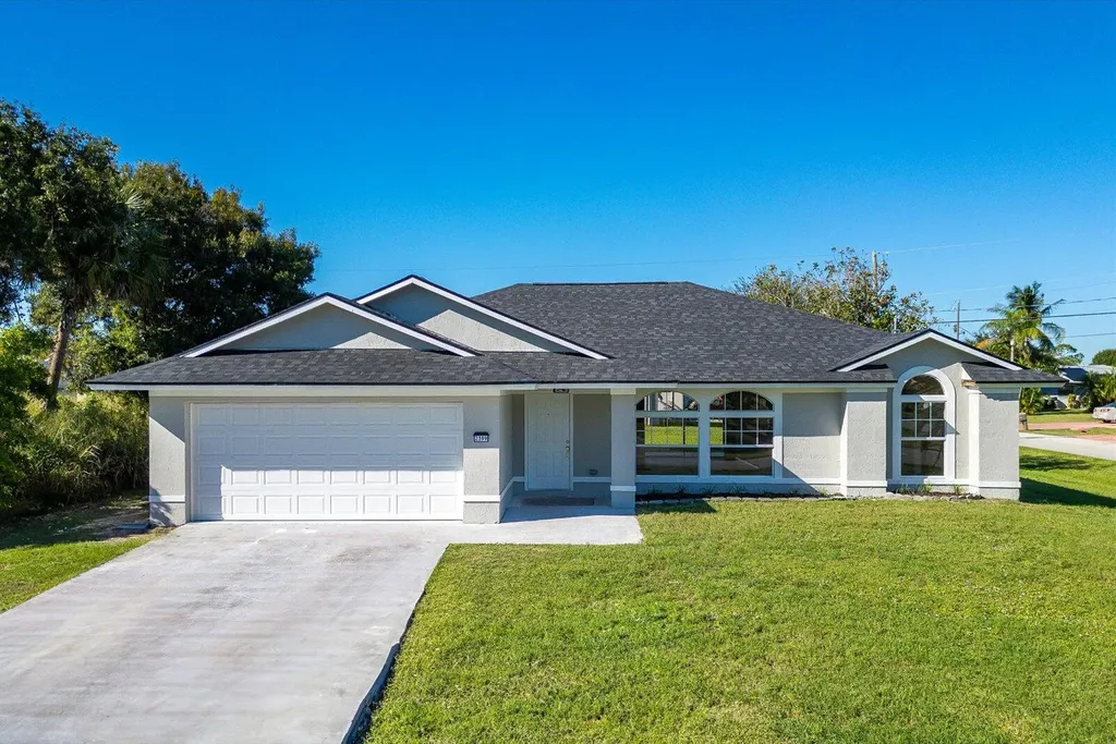 2399 SE Maslan Avenue Port St Lucie FL 34952