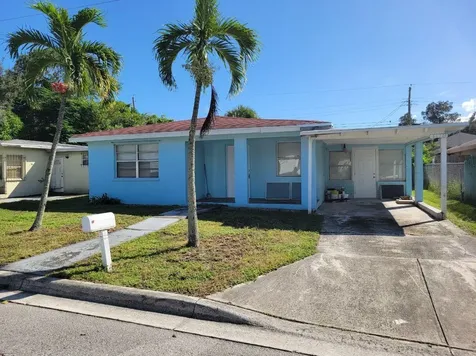 1119 W 32nd Street Riviera Beach FL 33404