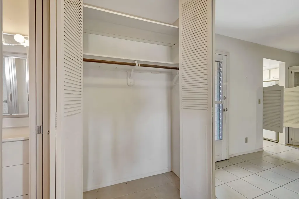 2966 Ashley Drive Drive E West Palm Beach FL 33415