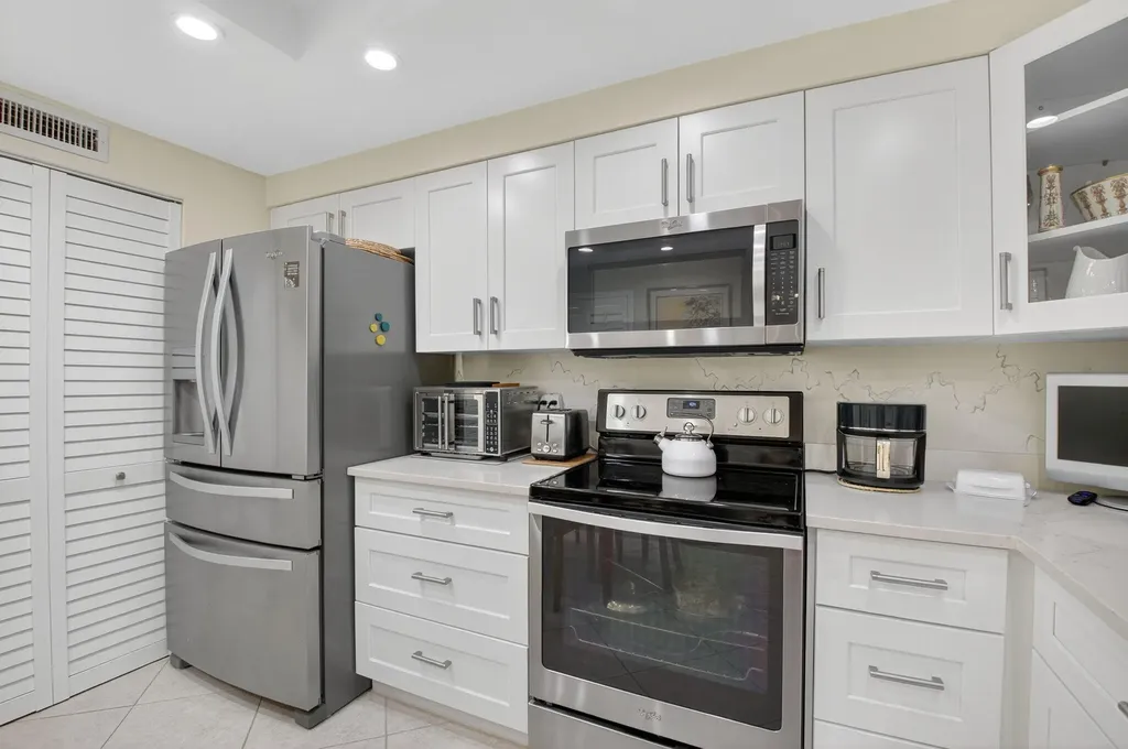 16032 Lomond Hills Trail Delray Beach FL 33446
