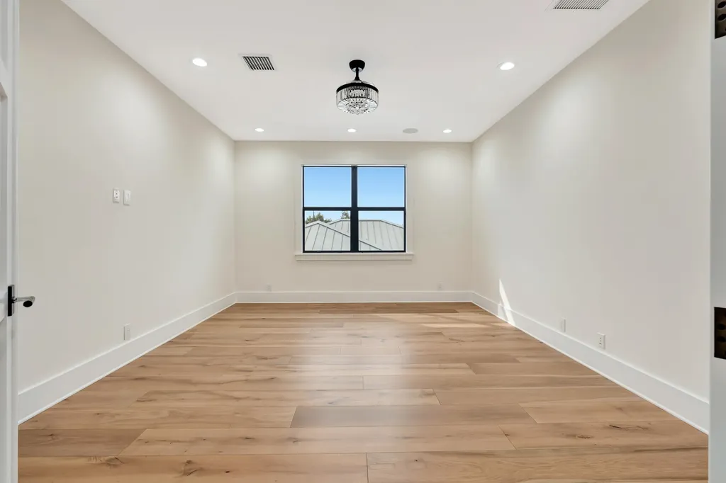 245 Alhambra Place West Palm Beach FL 33405
