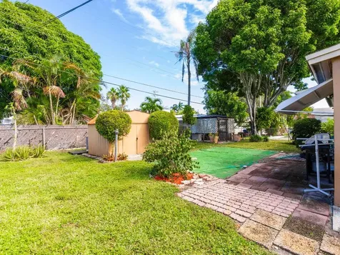6731 Roosevelt Street Hollywood FL 33024