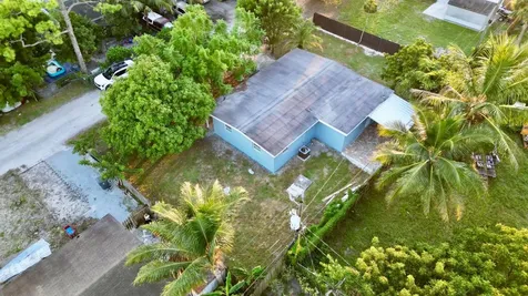 3927 Allison Court Lake Worth FL 33461