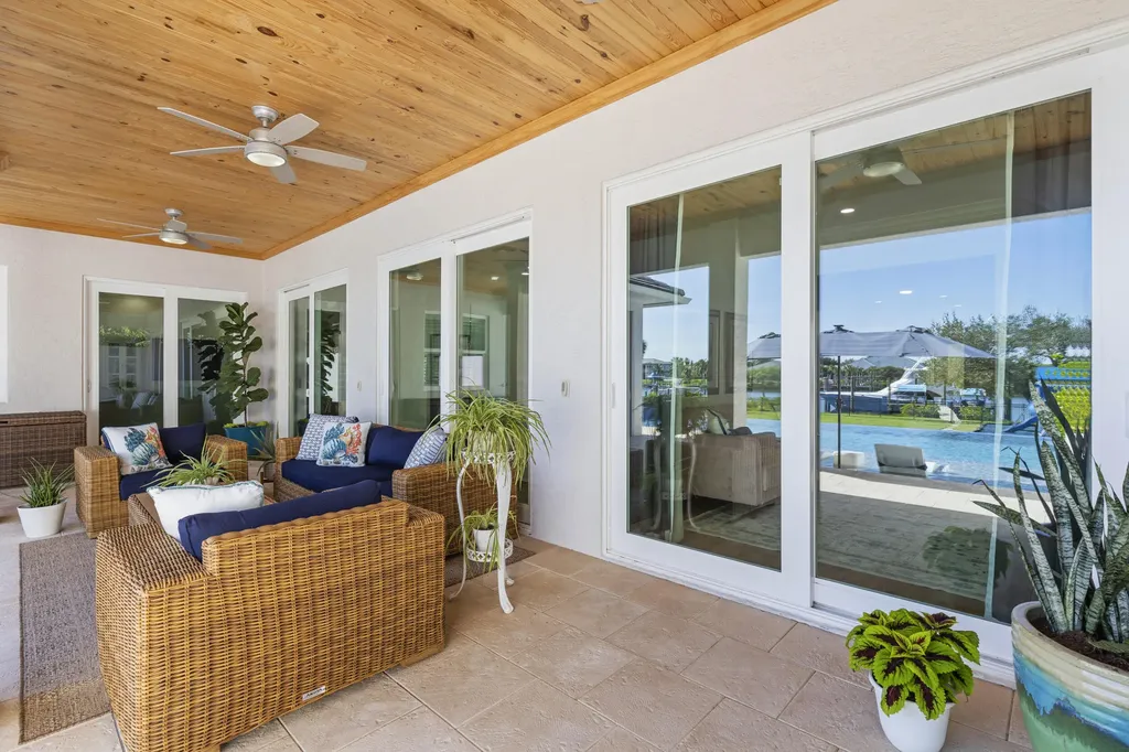2821 SE North Lookout Boulevard Port St Lucie FL 34984