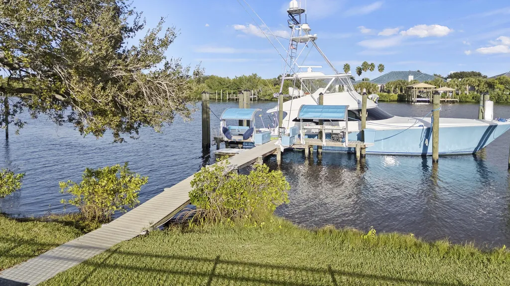 2821 SE North Lookout Boulevard Port St Lucie FL 34984