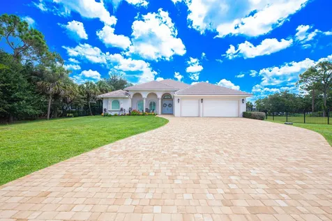 2821 SE North Lookout Boulevard Port St Lucie FL 34984