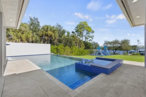 2821 SE North Lookout Boulevard Port St Lucie FL 34984