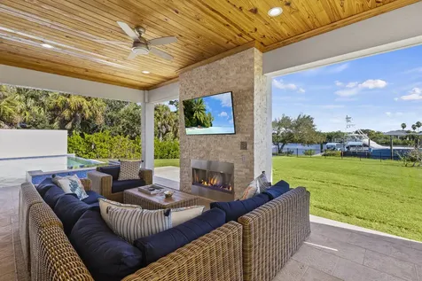 2821 SE North Lookout Boulevard Port St Lucie FL 34984