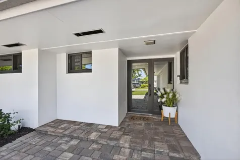 12 Leeward Circle Tequesta FL 33469