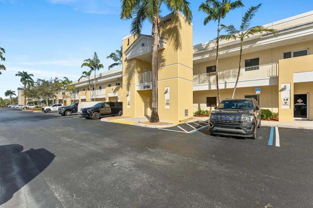 2755 Vista Parkway West Palm Beach FL 33411