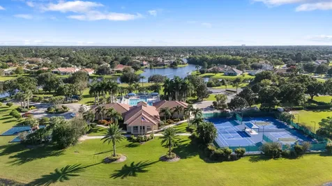 700 SW Great Exuma Cove Port St Lucie FL 34986