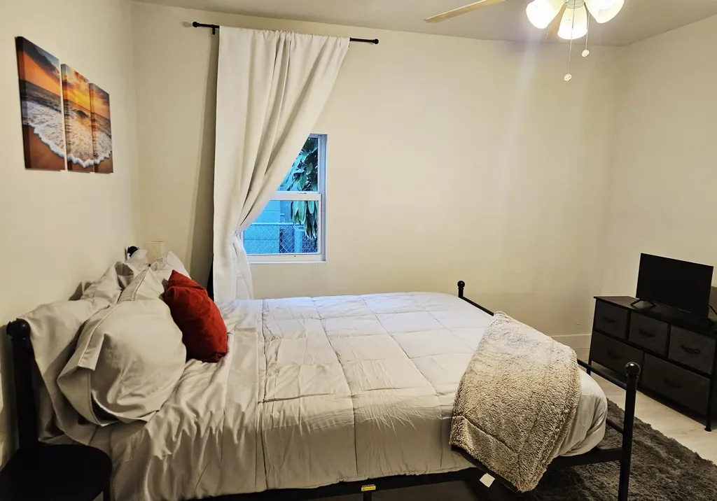 719 Briggs Street West Palm Beach FL 33405