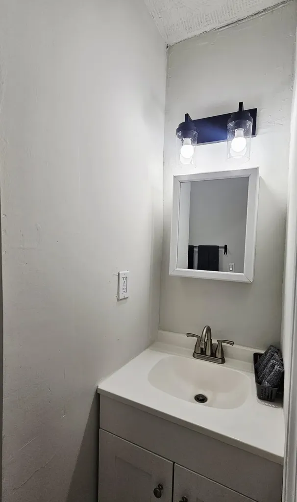 719 Briggs Street West Palm Beach FL 33405