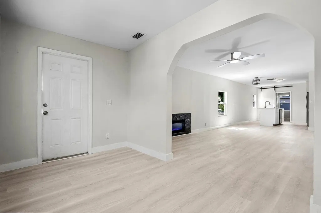 719 Briggs Street West Palm Beach FL 33405