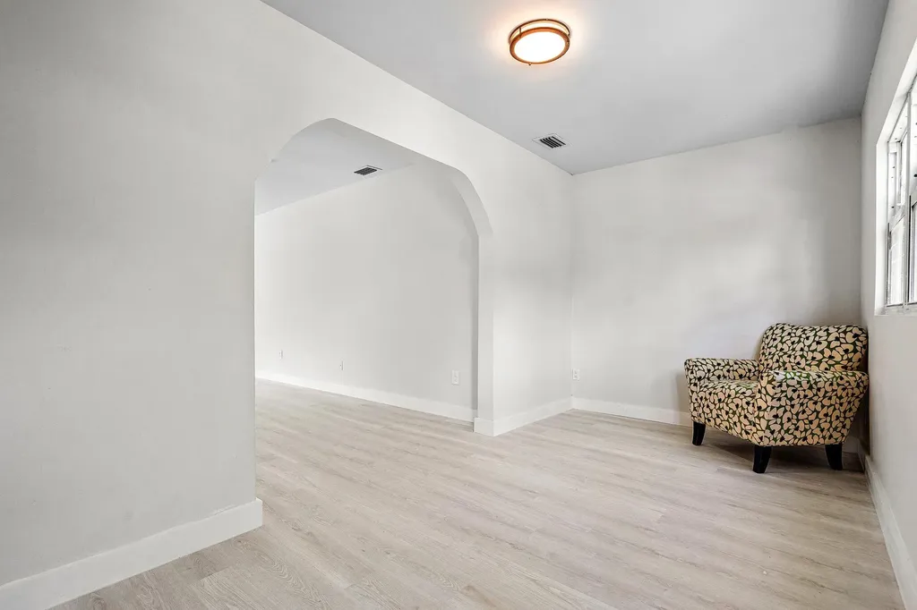 719 Briggs Street West Palm Beach FL 33405
