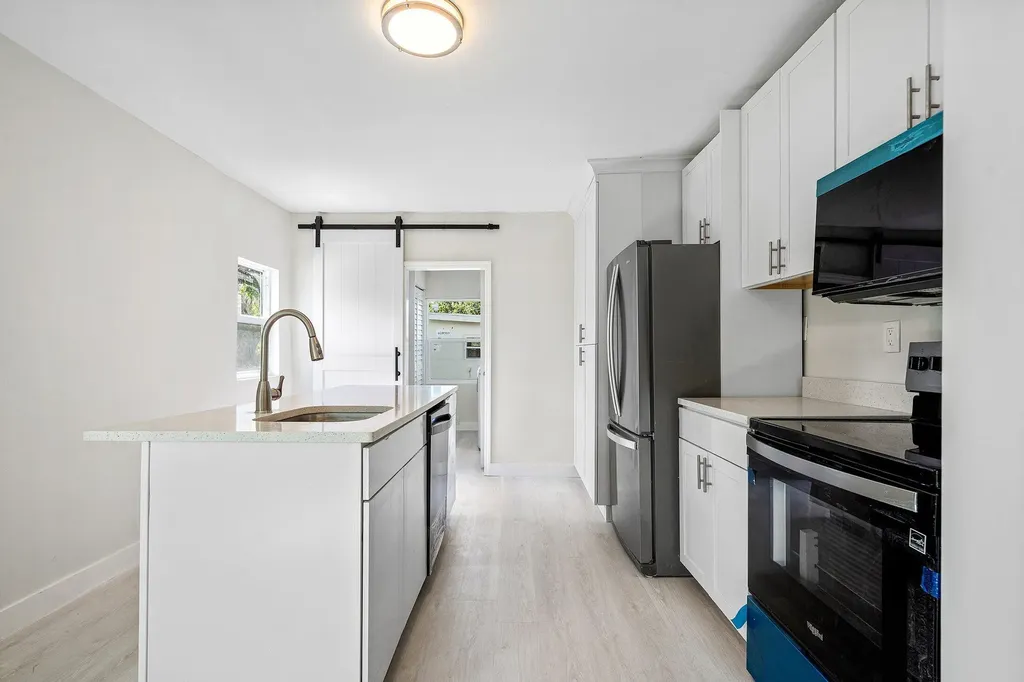 719 Briggs Street West Palm Beach FL 33405