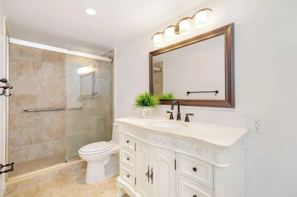 907 Marina Drive North Palm Beach FL 33408