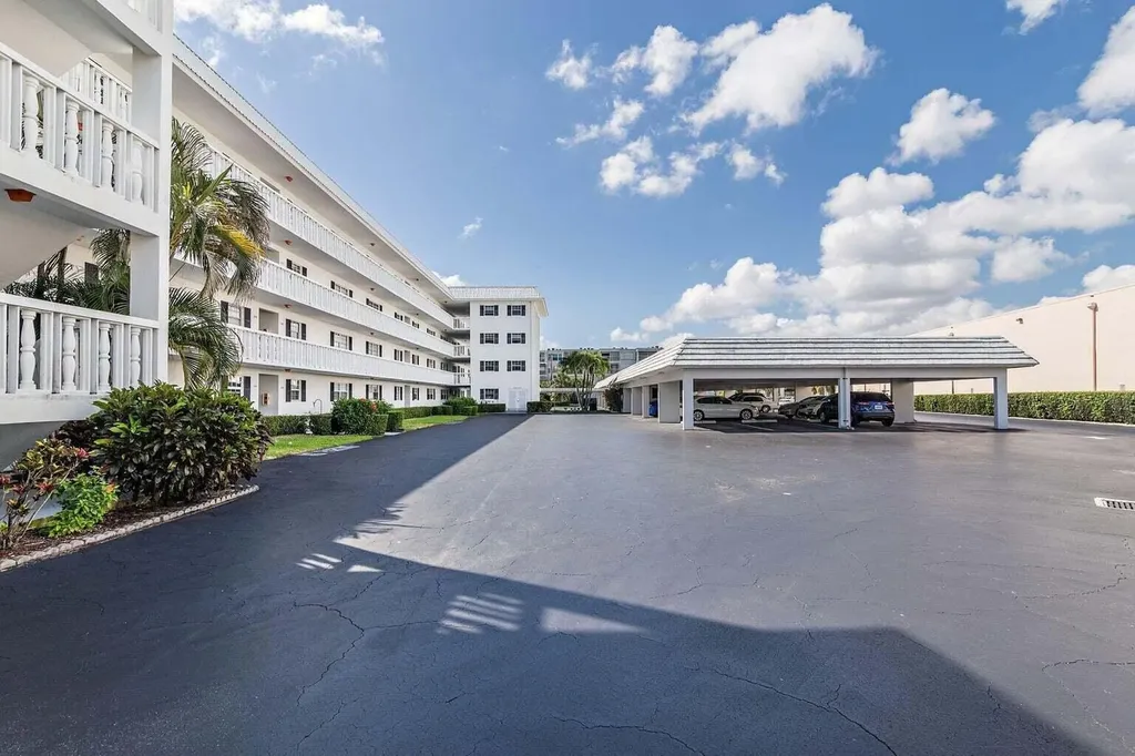 907 Marina Drive North Palm Beach FL 33408