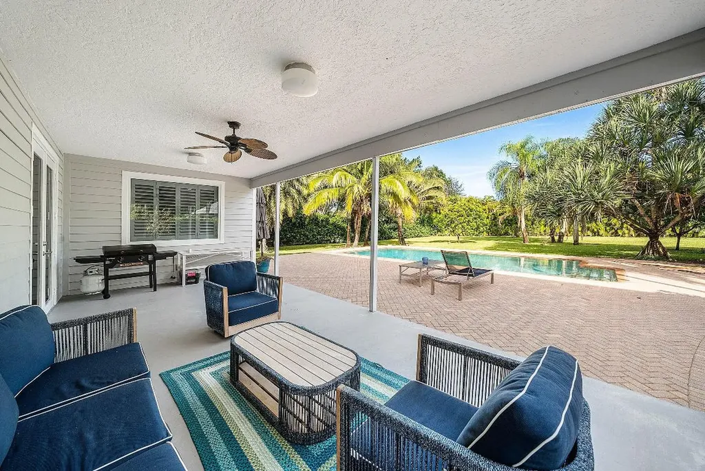 8260 Native Dancer Road E Palm Beach Gardens FL 33418