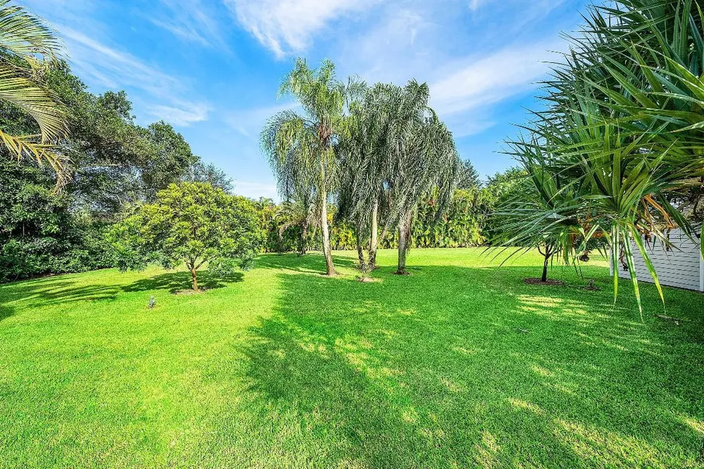 8260 Native Dancer Road E Palm Beach Gardens FL 33418