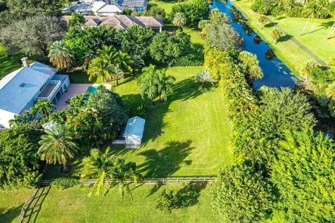 8260 Native Dancer Road E Palm Beach Gardens FL 33418