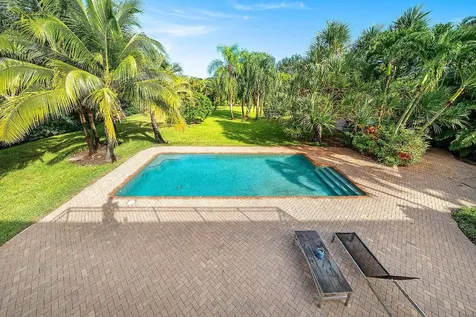 8260 Native Dancer Road E Palm Beach Gardens FL 33418