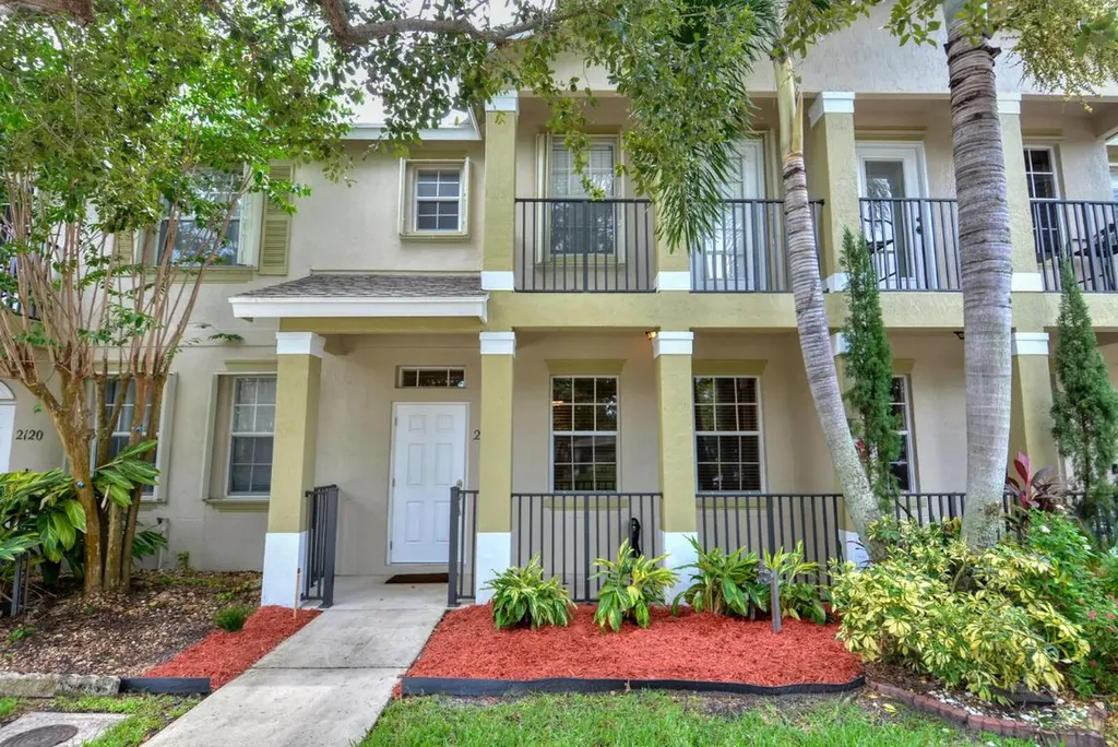 2116 SE Eatonville Drive Port St Lucie FL 34952